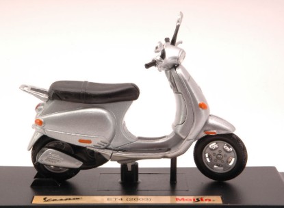 Immagine di VESPA ET4 2003 SILVER 1:18