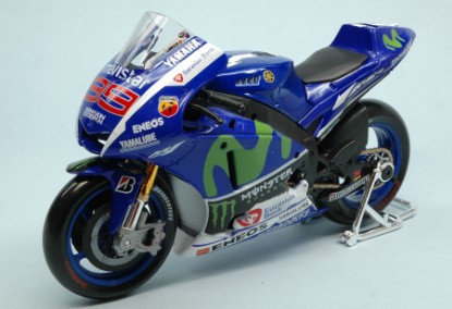 Immagine di YAMAHA J.LORENZO 2015 WORLD CHAMPION N.99 MOTOGP 1:10