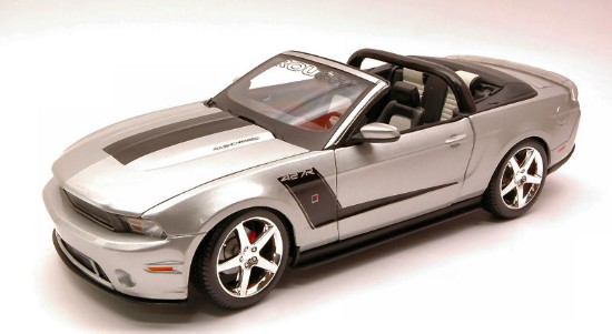 Immagine di ROUSH 427R FORD MUSTANG 2010 SILVER 1:18
