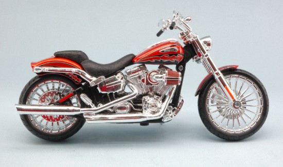 Immagine di HARLEY DAVIDSON CVO BREAKOUT 2014 1:12