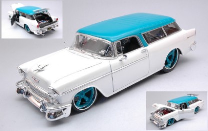 Immagine di CHEVROLET NOMAD 1955 PEARL WHITE/TURQOISE 1:18