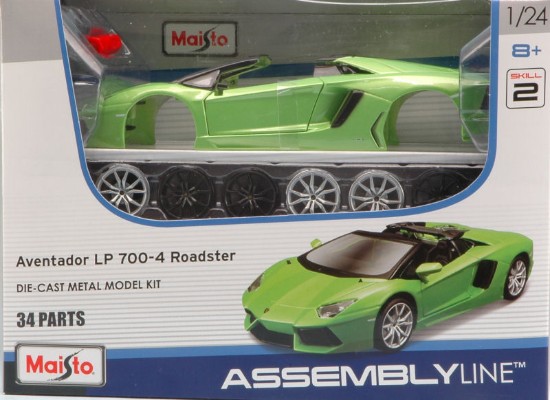 Immagine di LAMBORGHINI AVENTADOR LP700-4 ROADSTER KIT 1:24