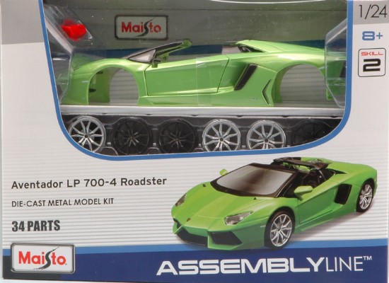 Immagine di LAMBORGHINI AVENTADOR LP700-4 ROADSTER KIT 1:24
