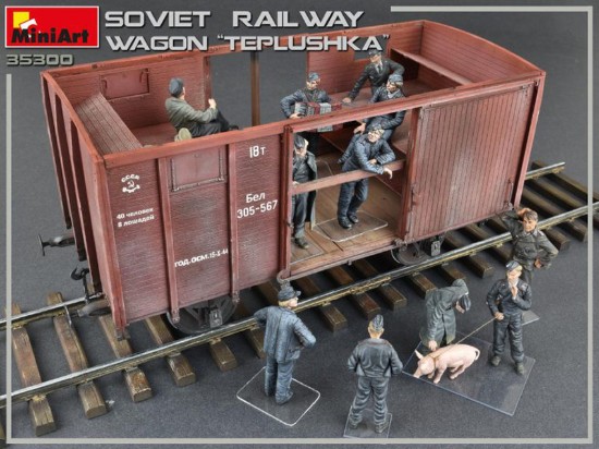 Immagine di SOVIET RAILWAY WAGON TEPLUSHKA KIT 1:35