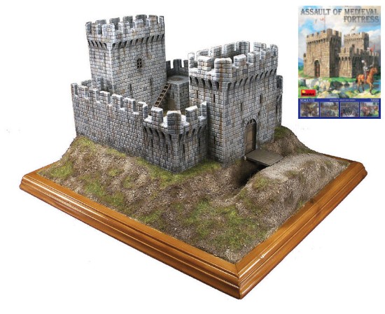 Immagine di ASSAULT OF MEDIEVAL FORTRESS KIT 1:72