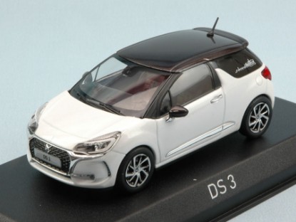 Immagine di CITROEN DS 3 2016 PEARL WHITE W/BLACK ROOF 1:43