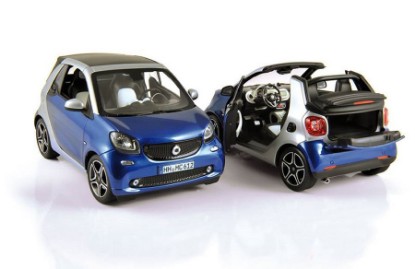 Immagine di SMART FORTWO CABRIO 2015 BLUE/SILVER 1:18
