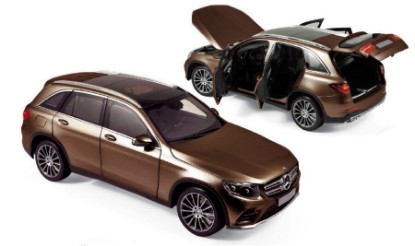 Immagine di MERCEDES GLC 2015 BROWN METALLIC 1:18