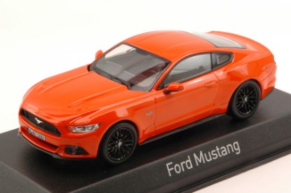 Immagine di FORD MUSTANG FASTBACK 2016 VOLCANO ORANGE 1:43