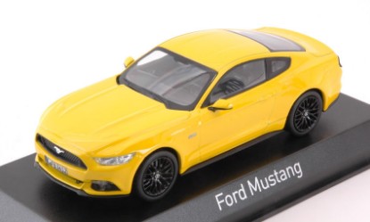 Immagine di FORD MUSTANG FASTBACK 2015 YELLOW 1:43