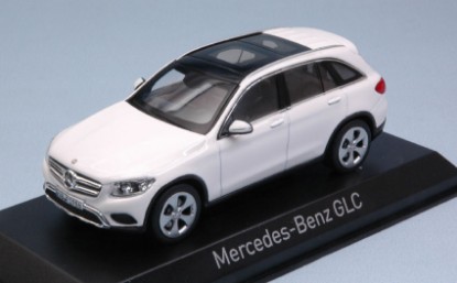 Immagine di MERCEDES GLC 2015 WHITE 1:43