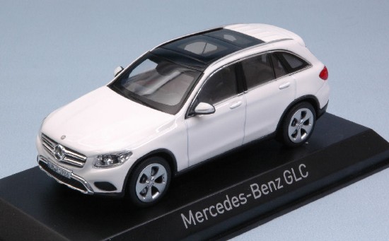 Immagine di MERCEDES GLC 2015 WHITE 1:43
