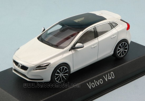 Immagine di VOLVO V40 2016 CRYSTAL WHITE METALLIC 1:43