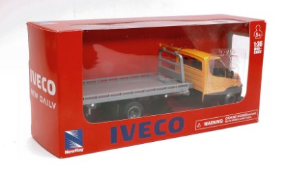 Immagine di IVECO DAILY GIALLO C/PIANALE 1:36