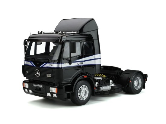 Immagine di MERCEDES SK 1748 BLACK 1:18