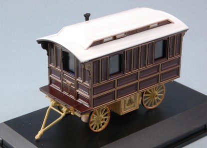 Immagine di SHOWMANS LIVING WAGON CARAVAN 1:76