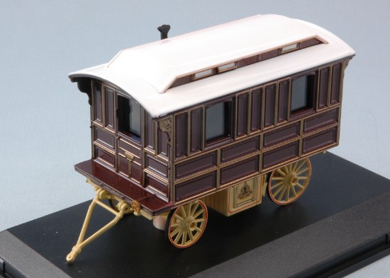 Immagine di SHOWMANS LIVING WAGON CARAVAN 1:76