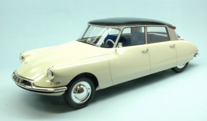 Immagine di CITROEN DS 19 1961 LIGHT BEIGE/DARK PLUM 1:12