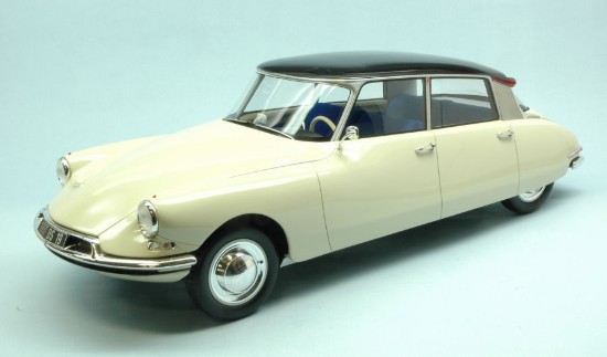 Immagine di CITROEN DS 19 1961 LIGHT BEIGE/DARK PLUM 1:12