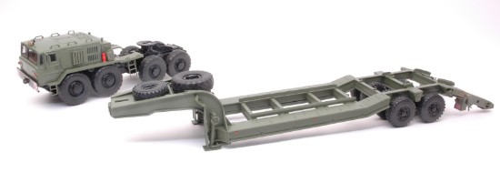 Immagine di MAZ 537 NVA TIEFLADERSATTELZUG TOATL 52 cm OLIVE GREEN 1:43