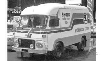Immagine di AVIA A21F 1985 ASSISTANCE TEAM RALLY SKODA 1:43