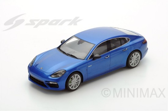 Immagine di PORSCHE PANAMERA TURBO S E-HYBRID 2017 BLUE 1:18