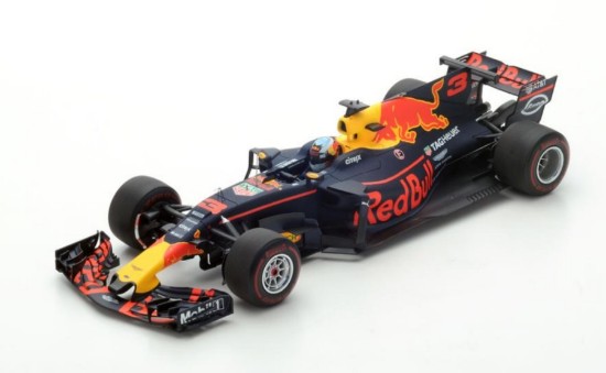 Immagine di RED BULL D.RICCIARDO 2017 N.3 WINNER AZERBAIJIAN GP 1:18