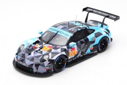 Immagine di PORSCHE 911 RSR N.77 WINNER LMGTE AM CLASS LM 2018 CAMPBELL-RIED-ANDL.