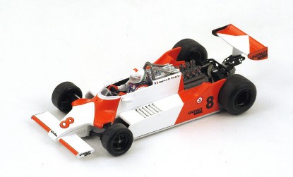 Immagine di MC LAREN M29 A.DE CESARIS 1981 N.8 COLLISION US WEST GP LONG BEACH 1:43