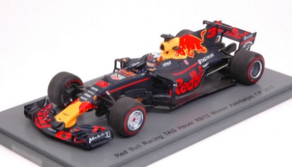 Immagine di RED BULL D.RICCIARDO 2017 N.3 WINNER AZERBAIJAN GP 1:43