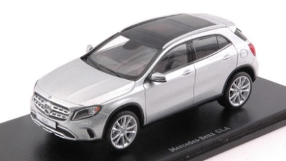 Immagine di MERCEDES GLA 250 2017 SILVER 1:43