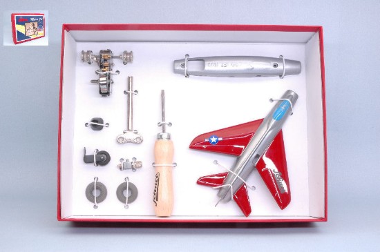Immagine di MICRO JET SUPER SABRE CONSTR.cm 13 (BOX cm 24x18) METAL KIT