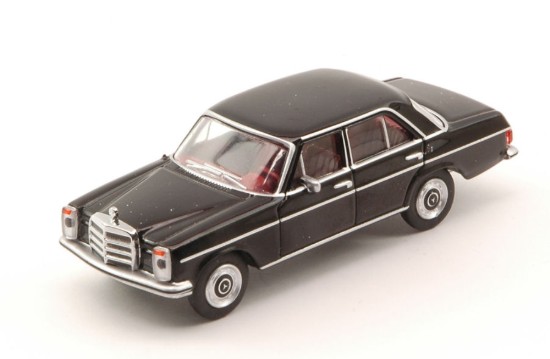 Immagine di MERCEDES 200 D BLACK 1:64