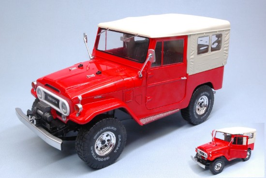 Immagine di TOYOTA LAND CRUISER FJ40 1967 W/CLOSED SOFT TOP RED 1:18