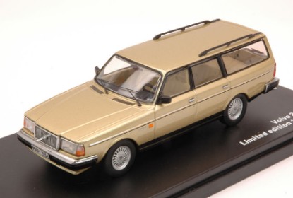 Immagine di VOLVO 240 POLAR 1988 GOLD MET.1:43