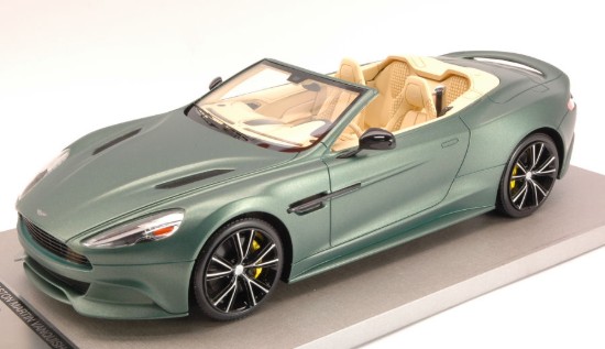 Immagine di ASTON MARTIN VANQUISH VOLANTE 2014 GREEN/CREAM INTERIOR LIM.PCS 30 1:18