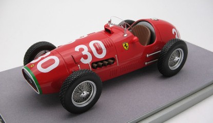 Immagine di FERRARI 500 F2 N.30 WINNER SWISS GP 1952 P.TARUFFI 1:18
