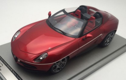 Immagine di ALFA ROMEO DISCO VOLANTE SPYDER 2016 MET.GOLD/RED 1:18
