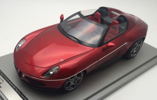 Immagine di ALFA ROMEO DISCO VOLANTE SPYDER 2016 MET.GOLD/RED 1:18