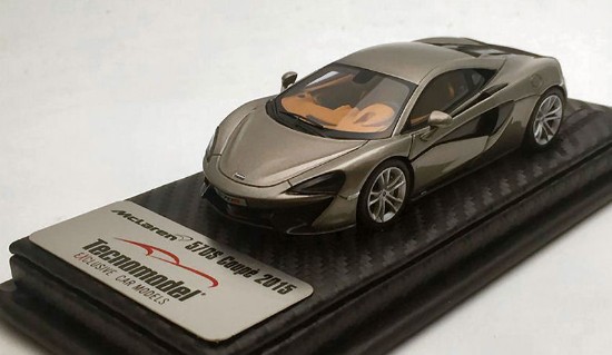 Immagine di MCLAREN 570S BLADE SILVER NEW YORK AUTOSHOW 2015 1:43
