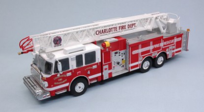 Immagine di SMEAL 105 CHARLOTTE FIRE DEPT FIRE RESCUE 1:43
