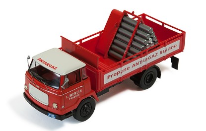 Immagine di UNIC AUTEUIL 1963 GAS TRANSPORTER (ANTARGAZ) 1:43
