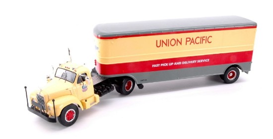 Immagine di MACK B 61 UNION PACIFIC 1955 1:43