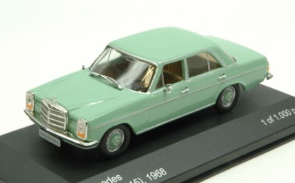 Immagine di MERCEDES 200/8 (W115) 1968 LIGHT GREEN 1:43
