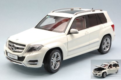 Immagine di MERCEDES GLK 300 4MATIC 2013 WHITE GT EDITION 1:18