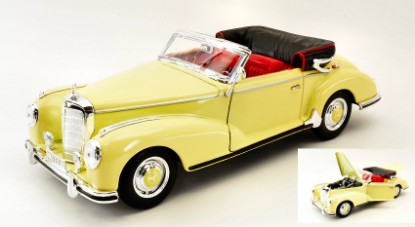 Immagine di MERCEDES 300 S CONVERTIBLE CREAM 1:18