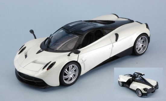 Immagine di PAGANI HUAYRA 2017 WHITE 1:24-27