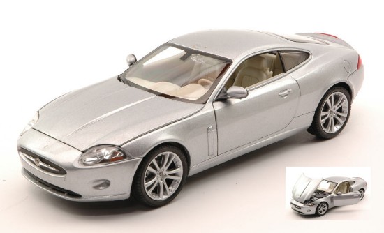 Immagine di JAGUAR XK 150 COUPE  2006 SILVER 1:24