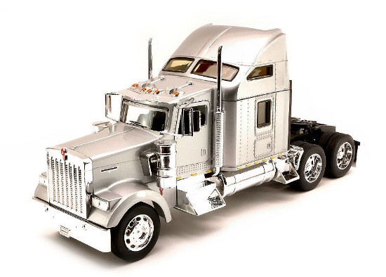 Immagine di KENWORTH W900 SILVER 1:32