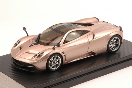 Immagine di PAGANI HUAYRA 2012 GOLD 1:43